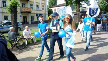 Kto wody nie szanuje, ten życie marnuje –  happening uczniów  Gimnazjum nr 3