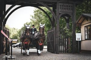 Noc Muzeów w Grotach i Skansenie