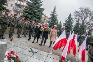  Tomaszowianie uczcili 101. rocznicę odzyskania przez Polskę niepodległości [ZDJĘCIA]